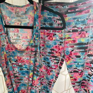 exercise 2pc set with blue and pink floral